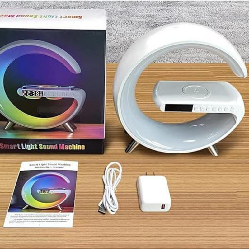 Luminária em Formato G com Carregador Integrado - Mais Praticidade , Mais Conveniência!