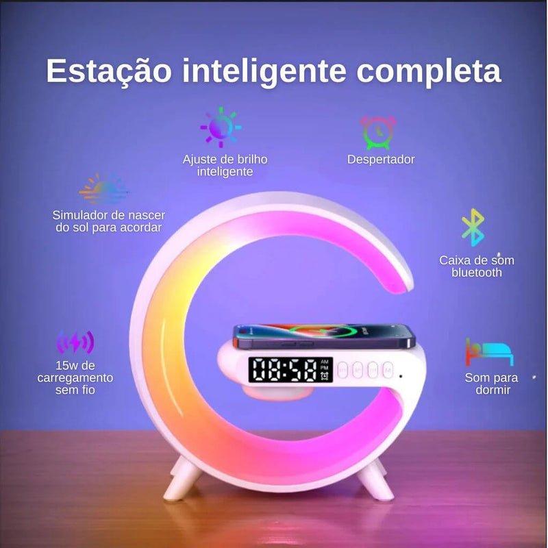 Luminária em Formato G com Carregador Integrado - Mais Praticidade , Mais Conveniência!